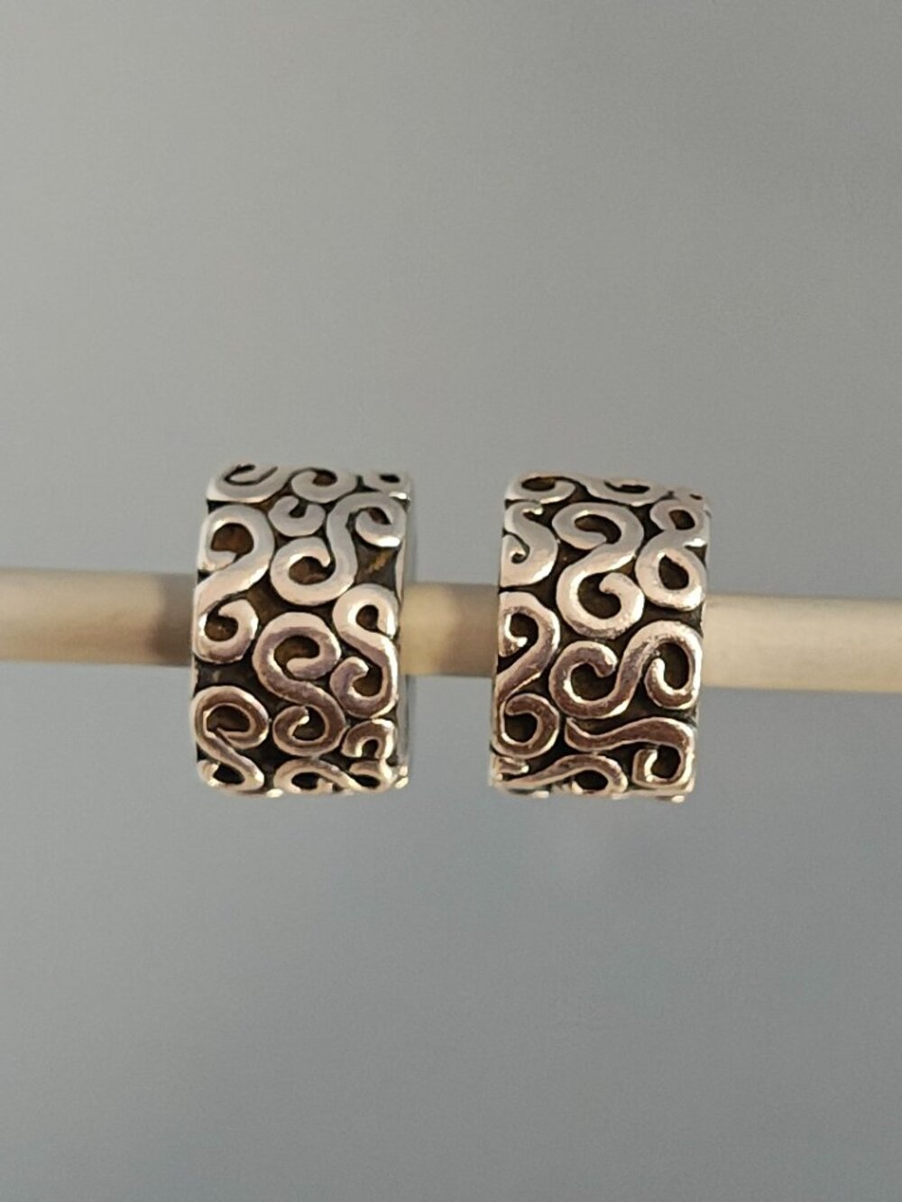 Authentic Pandora Pair of Retired Sterling Silver S Clips - 790338